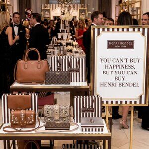 POP-UP:  Henri Bendel Share Show!